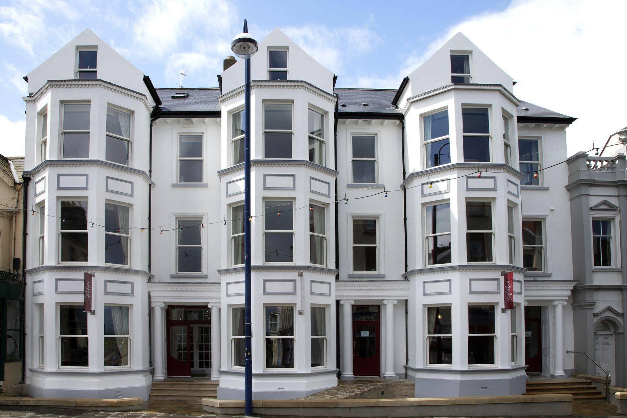 Hotel Portrush Adelphi Zewnętrze zdjęcie The former hotel